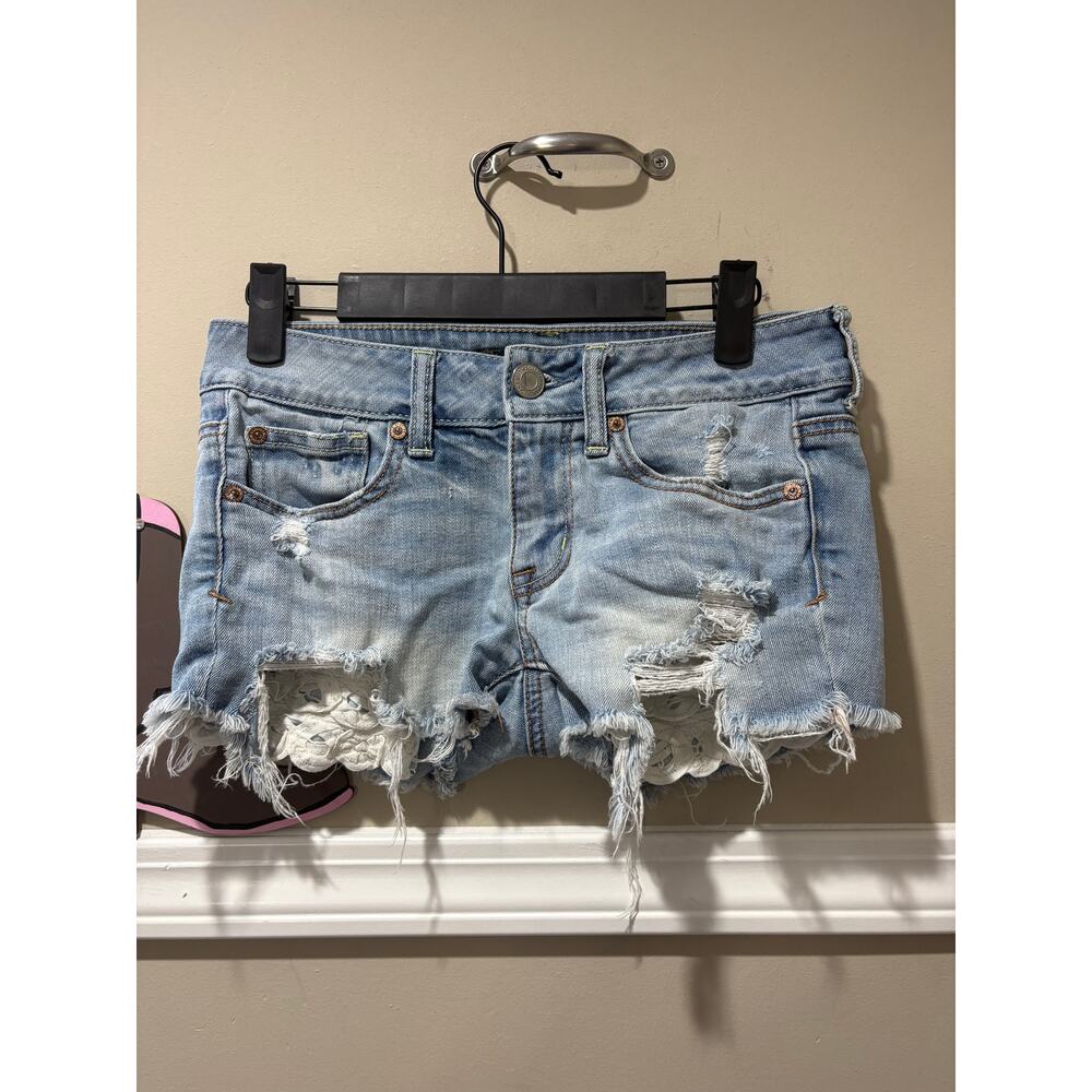 American Eagle Blue Denim Lace Trim Jeans shorts Size 2